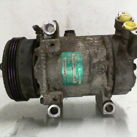 Compresseur clim RENAULT CLIO 2 Photo n°1