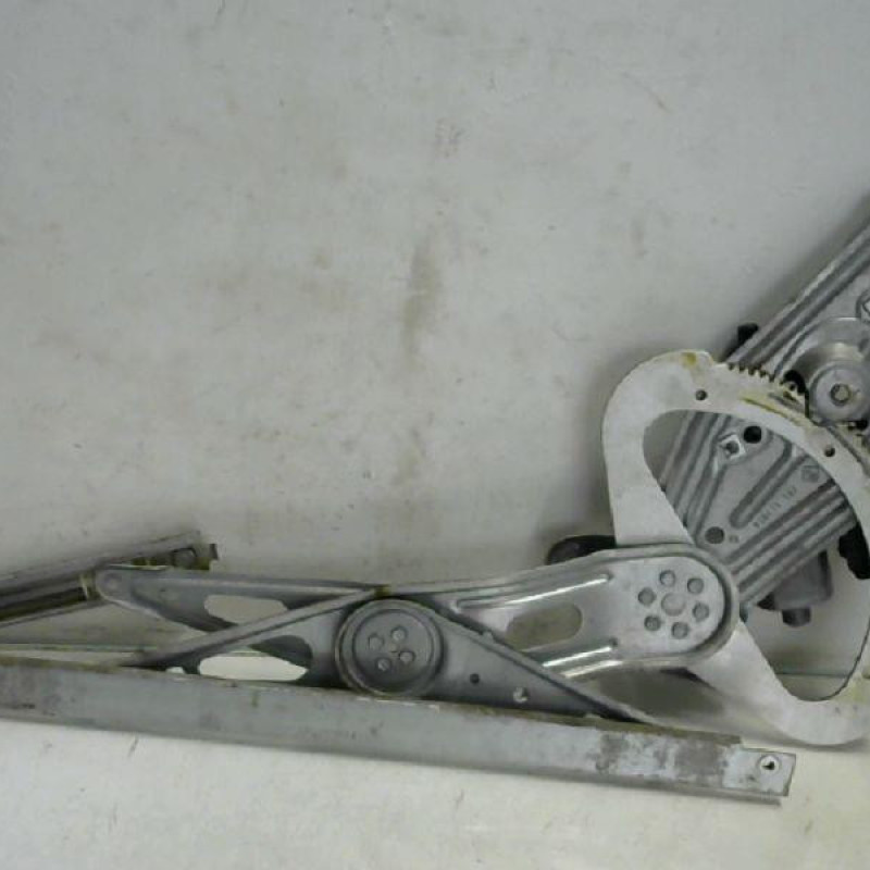 Leve vitre electrique arriere droit RENAULT SCENIC 3