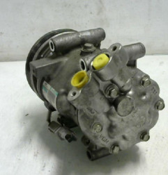 Compresseur clim RENAULT CLIO 3 Photo n°1