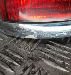 Feu arriere principal gauche (feux) TOYOTA AVENSIS 2 Photo n°5