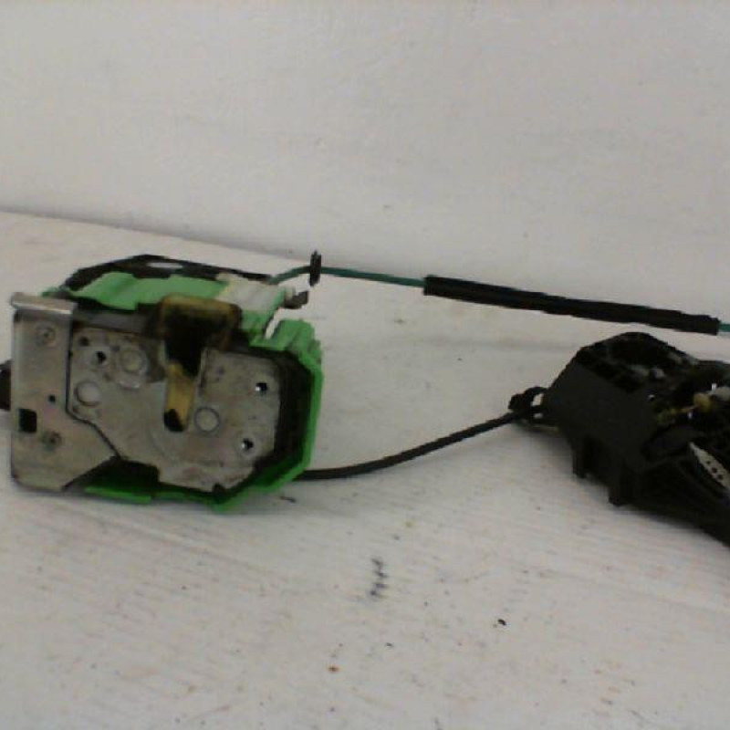 Serrure avant droit ALFA ROMEO GIULIETTA 2