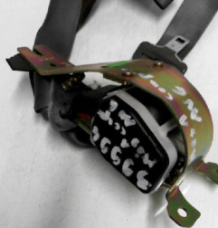 Ceinture avant gauche RENAULT MEGANE 1 Photo n°5