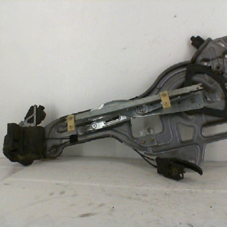 Leve vitre electrique arriere gauche HYUNDAI TRAJET Photo n°1