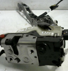 Serrure arriere gauche PEUGEOT 208 1 Photo n°1