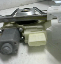 Leve vitre electrique arriere droit PEUGEOT 308 2 SW Photo n°6