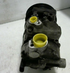 Compresseur clim VOLKSWAGEN GOLF 6 Photo n°1