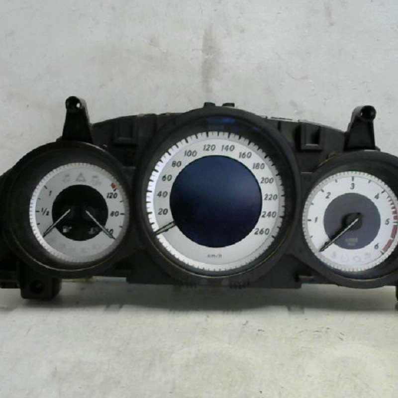 Compteur MERCEDES CLASSE C 204