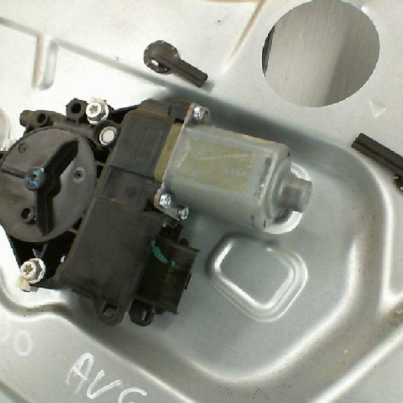 Leve vitre electrique avant gauche KIA CARENS 3