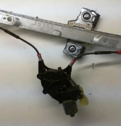 Leve vitre electrique avant gauche FORD FIESTA 6 Photo n°4