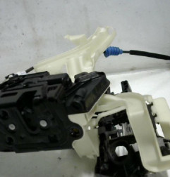 Serrure avant droit VOLKSWAGEN PASSAT 5 Photo n°3