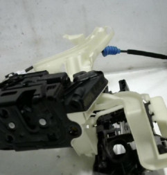 Serrure avant droit VOLKSWAGEN PASSAT 5 Photo n°5