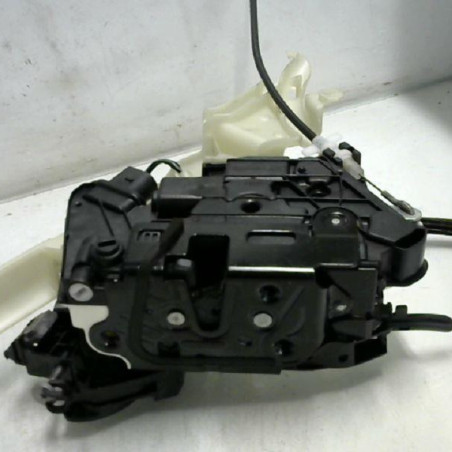 Serrure arriere gauche VOLKSWAGEN PASSAT 5 Photo n°1