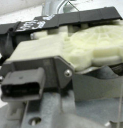 Leve vitre electrique arriere gauche PEUGEOT 5008 1 Photo n°3