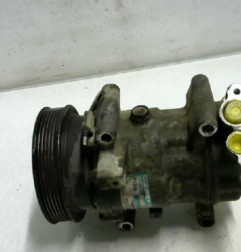 Compresseur clim RENAULT CLIO 2 Photo n°1