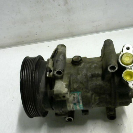 Compresseur clim RENAULT CLIO 2 Photo n°1