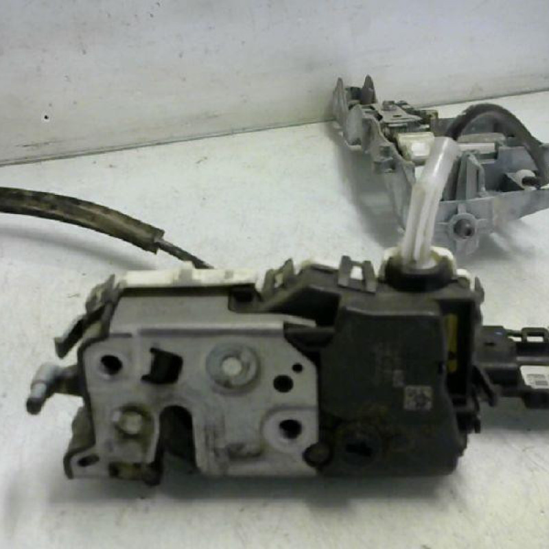 Serrure avant droit CITROEN BERLINGO 2