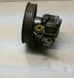 Pompe de direction AUDI A6 2 Photo n°4