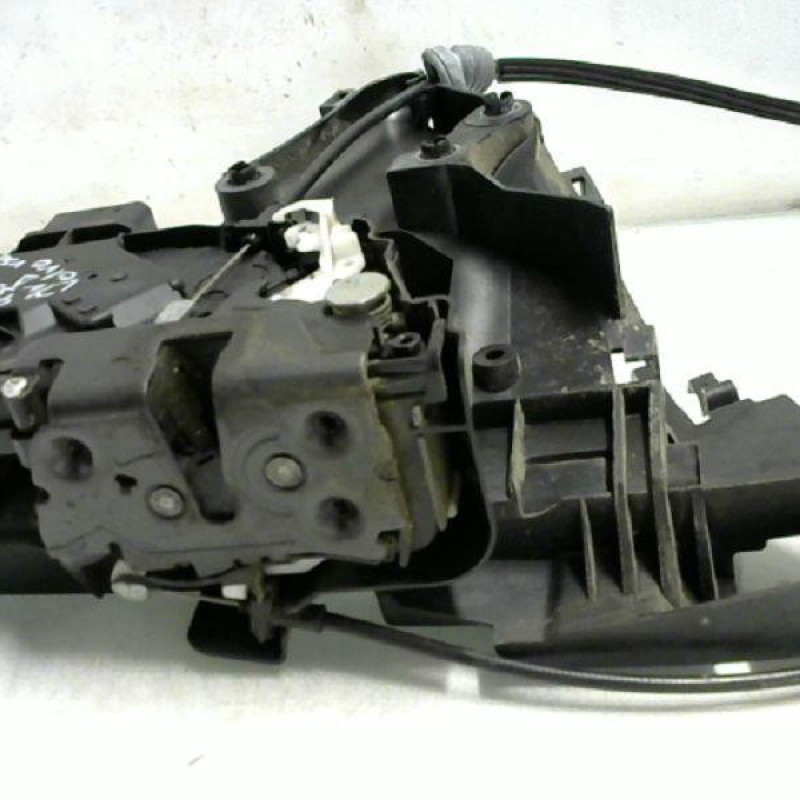 Serrure avant droit VOLVO V 50