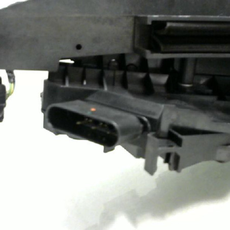 Serrure avant droit FORD C-MAX 2