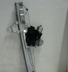 Leve vitre electrique avant droit PEUGEOT 308 1 SW Photo n°5