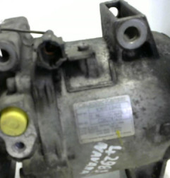 Compresseur clim NISSAN NAVARA 1 Photo n°6