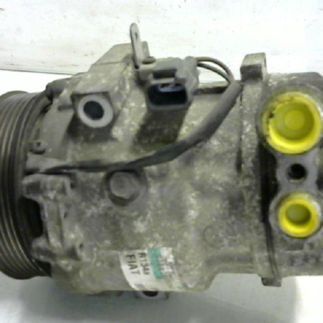 Compresseur clim FIAT GRANDE PUNTO Photo n°1