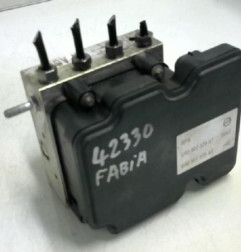 Bloc ABS (freins anti-blocage) SKODA FABIA 2 Photo n°5