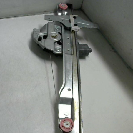 Leve vitre electrique avant gauche PEUGEOT 208 1 Photo n°1