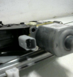 Leve vitre electrique avant gauche PEUGEOT 208 1 Photo n°3