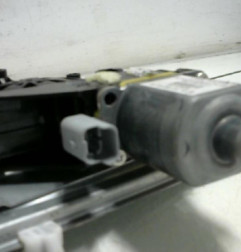 Leve vitre electrique avant gauche PEUGEOT 208 1 Photo n°6