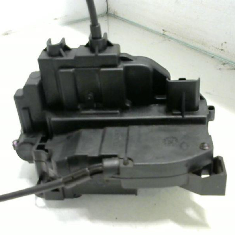 Serrure avant droit RENAULT SCENIC 3