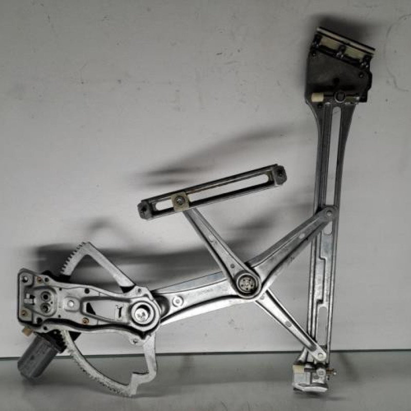 Leve vitre electrique avant droit FORD COUGAR
