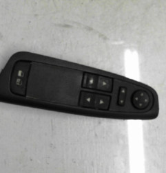 Interrupteur de leve vitre avant gauche FIAT STILO Photo n°6