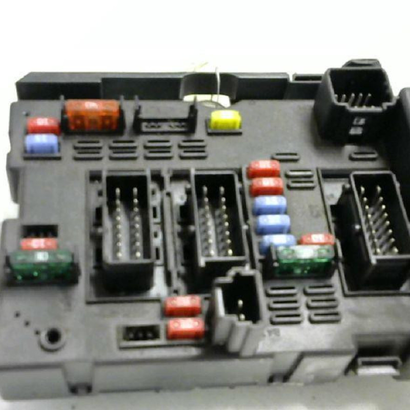 Boitier servitude moteur (BSM) PEUGEOT 206+