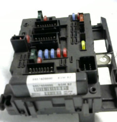 Boitier servitude moteur (BSM) PEUGEOT 206+