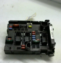 Boitier servitude moteur (BSM) PEUGEOT 206+ Photo n°3