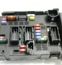 Boitier servitude moteur (BSM) PEUGEOT 206 Photo n°1