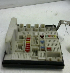 Boitier servitude moteur (BSM) RENAULT SCENIC 2