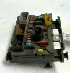 Boitier servitude moteur (BSM) PEUGEOT 207 Photo n°3