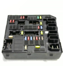 Boitier servitude moteur (BSM) RENAULT GRAND SCENIC 3 Photo n°4