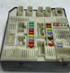 Boitier servitude moteur (BSM) RENAULT LAGUNA 3 Photo n°6