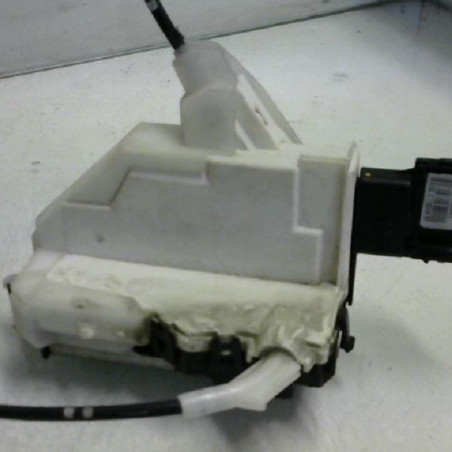 Serrure avant droit PEUGEOT 3008 1