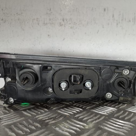 Feu arriere secondaire droit (feux) PEUGEOT 2008 2