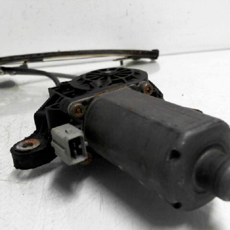 Leve vitre electrique avant gauche PEUGEOT 306