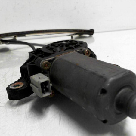 Leve vitre electrique avant gauche PEUGEOT 306 Photo n°1
