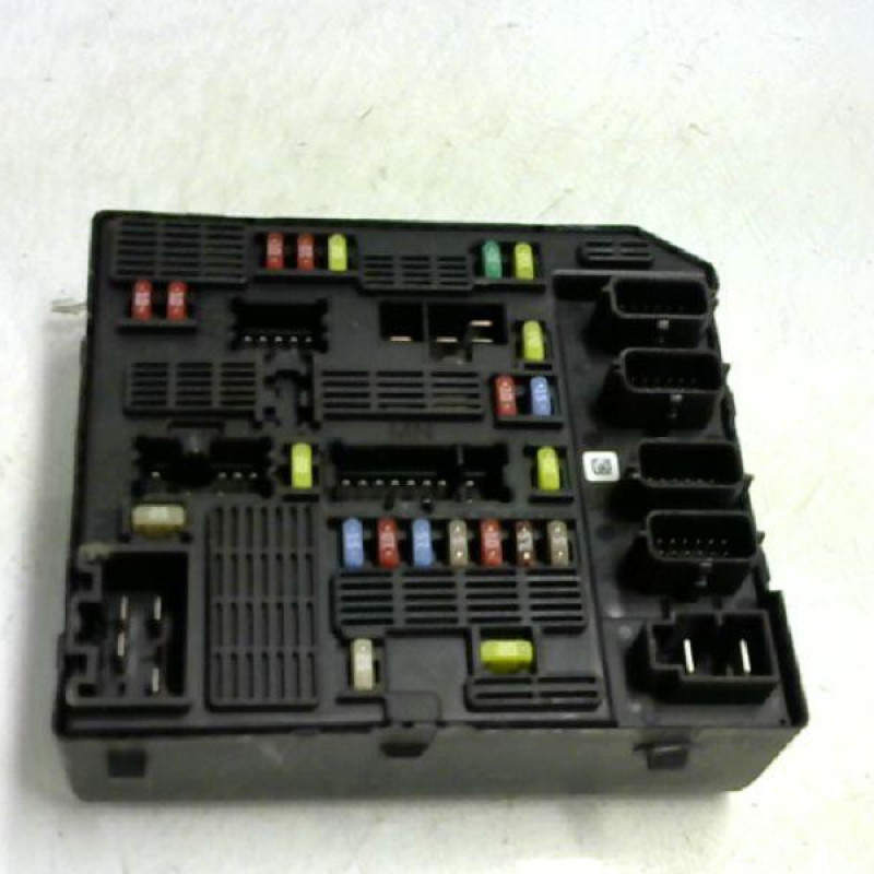 Boitier servitude moteur (BSM) RENAULT SCENIC 3