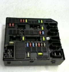 Boitier servitude moteur (BSM) RENAULT SCENIC 3 Photo n°4