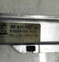 Leve vitre mecanique arriere gauche PEUGEOT 3008 1 Photo n°1