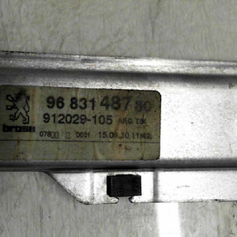 Leve vitre mecanique arriere gauche PEUGEOT 3008 1