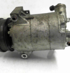 Compresseur clim FORD FIESTA 6 Photo n°3